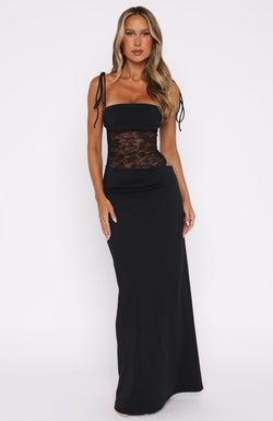 nevaé Maxi Dress