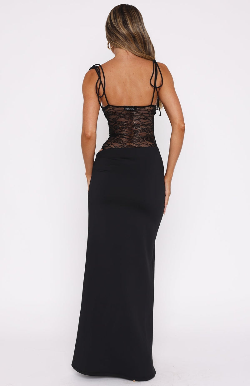 nevaé Maxi Dress