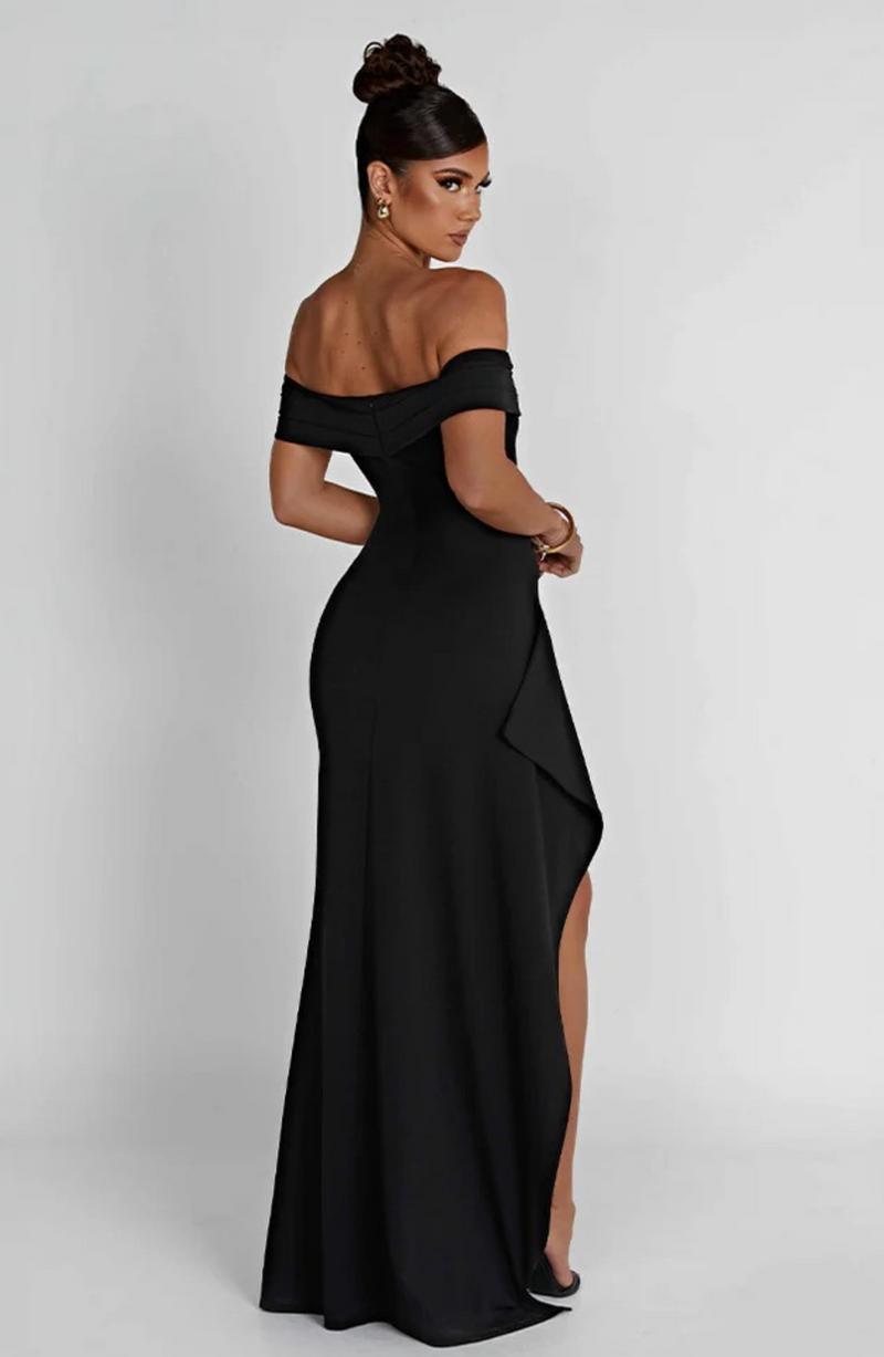nevaé Sculptée Deluxe Maxi Dress