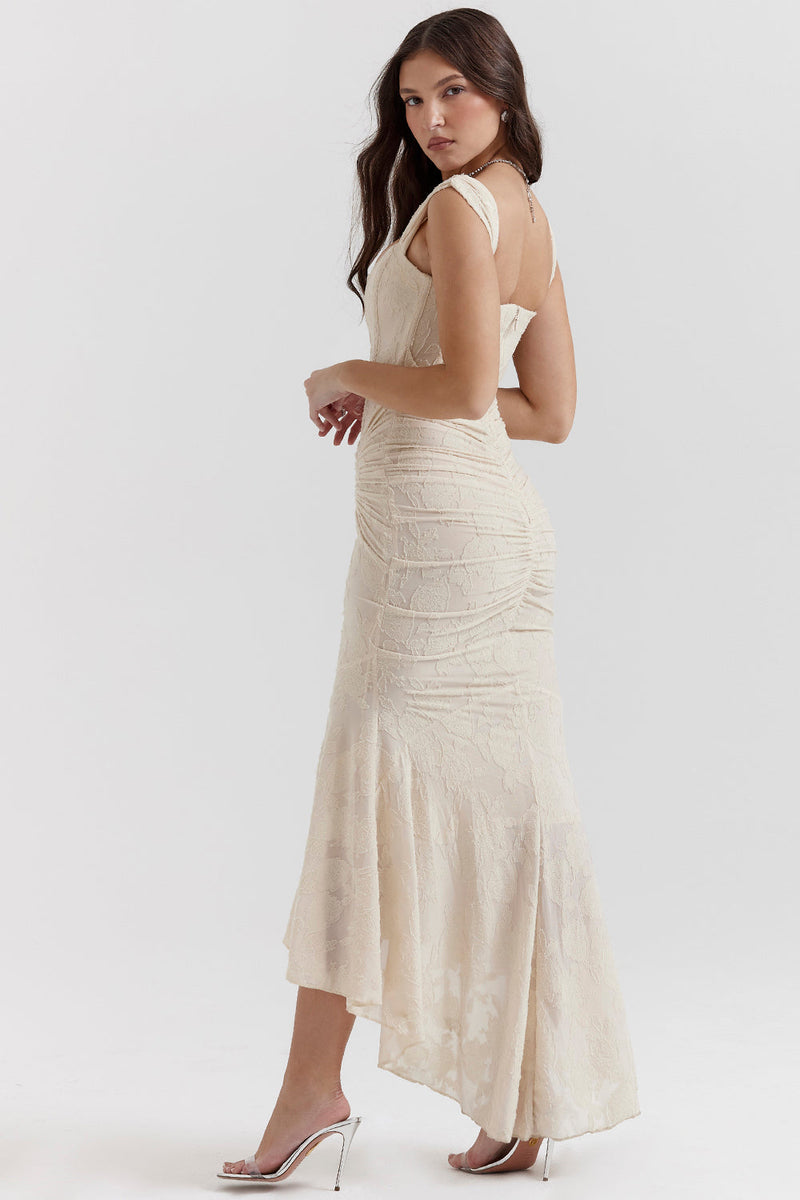 nevaé Elegant Waist Dress