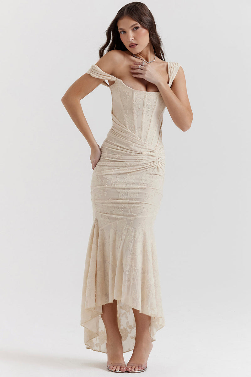 nevaé Elegant Waist Dress