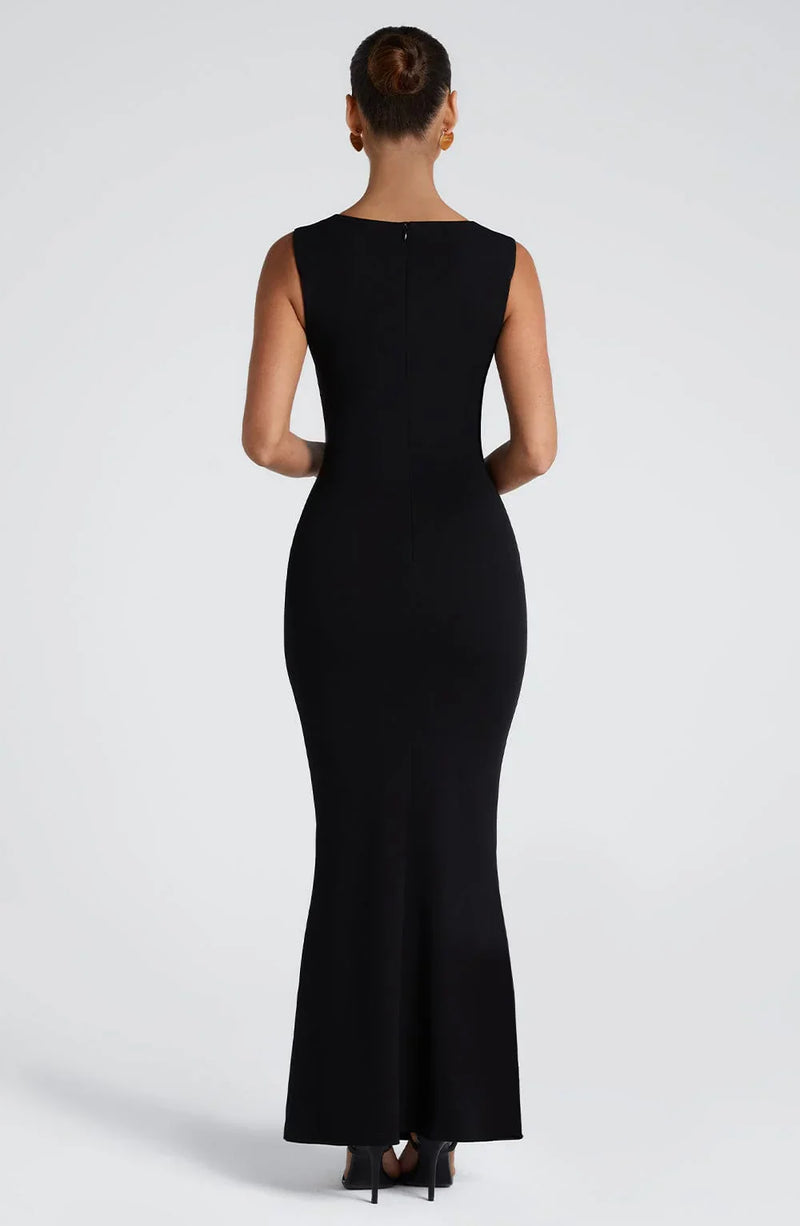 nevaé Timeless Bodycon Maxi Dress