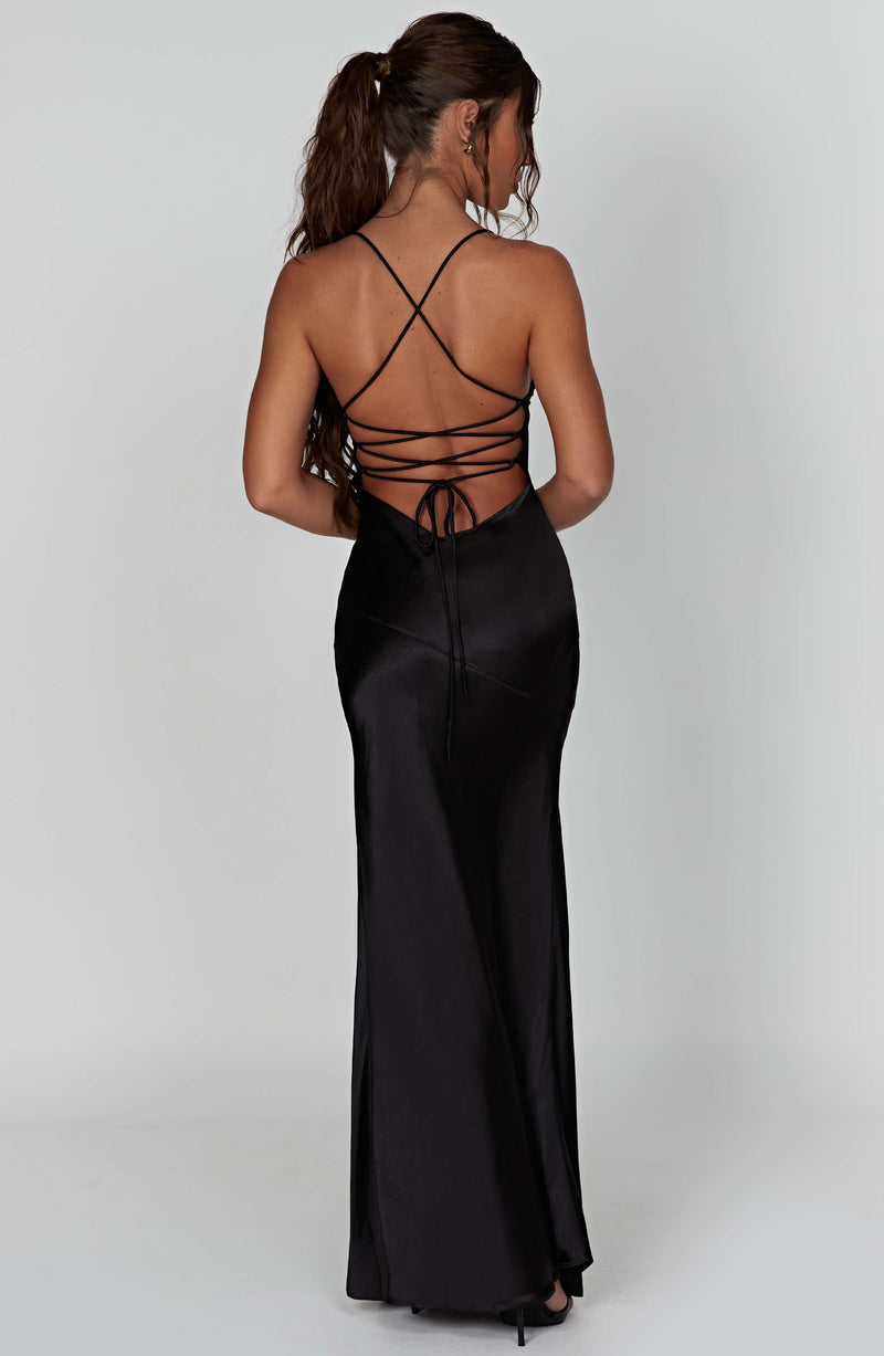 nevaé Maxi Dress