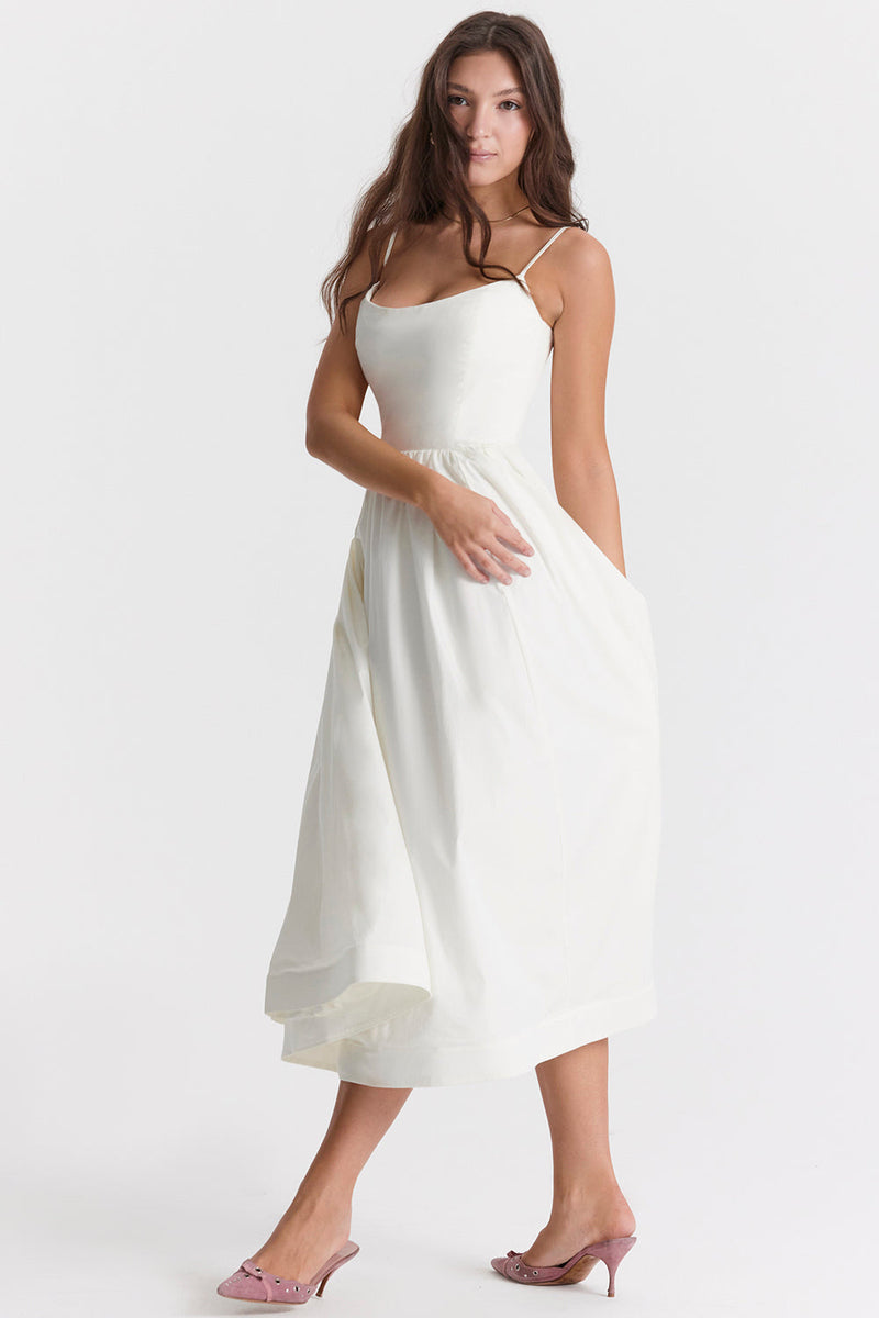 nevaé Effortless Elegant Dress