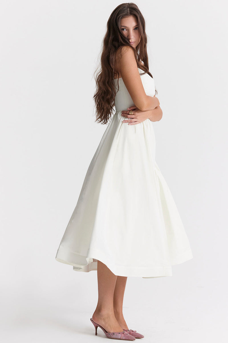 nevaé Effortless Elegant Dress