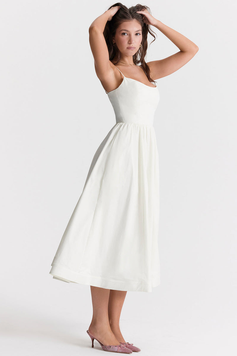 nevaé Effortless Elegant Dress