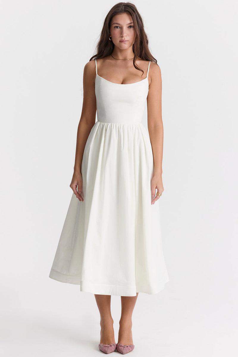 nevaé Effortless Elegant Dress