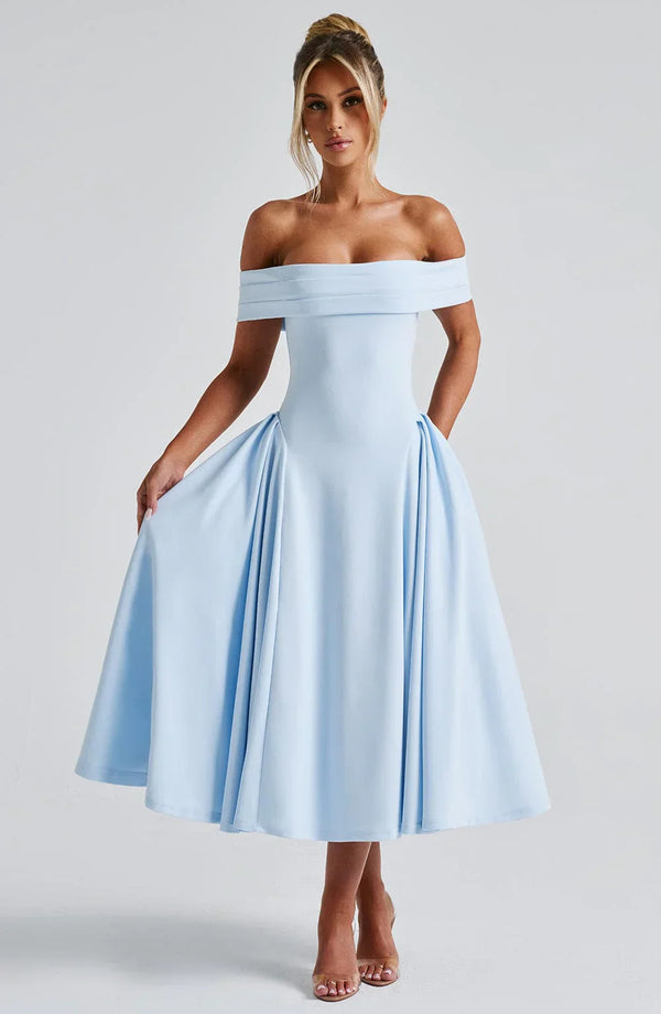 nevaé Effortlessly Elegant Midi Dress