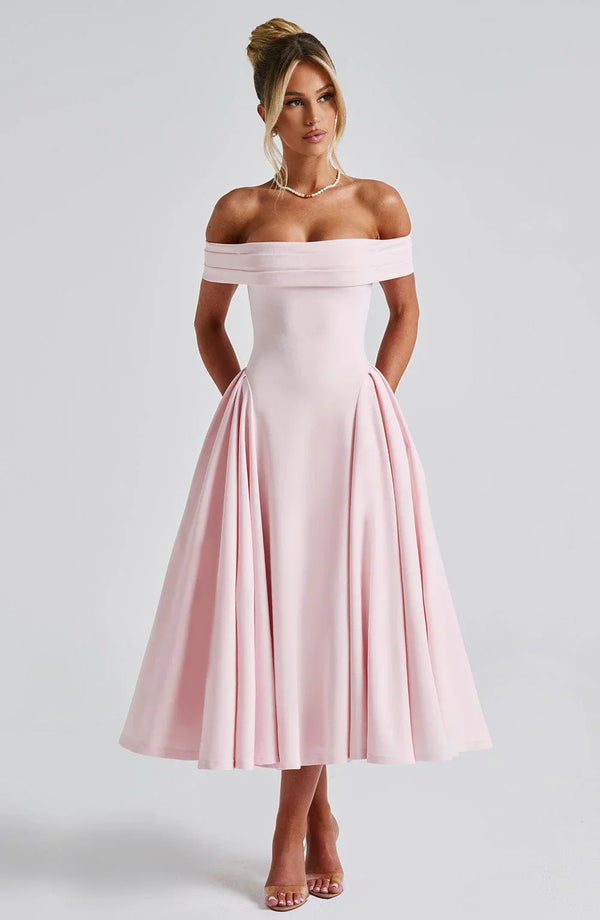 nevaé Effortlessly Elegant Midi Dress