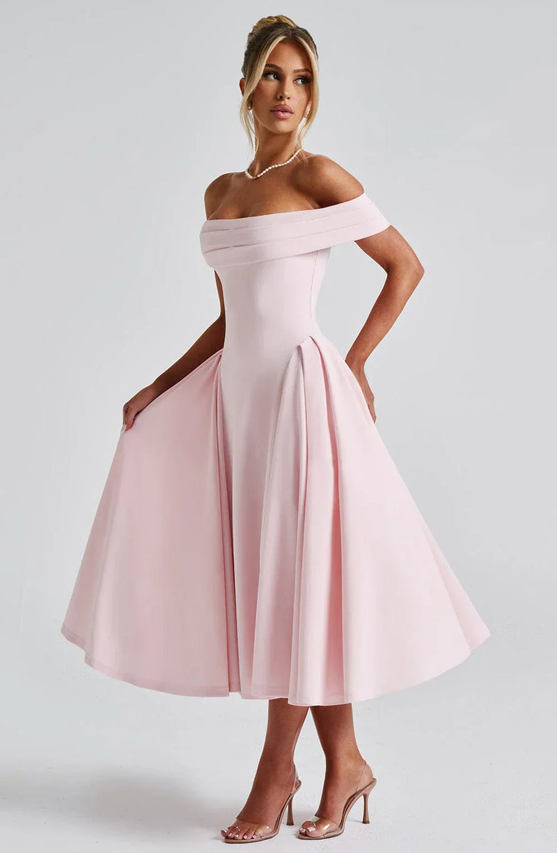 nevaé Effortlessly Elegant Midi Dress