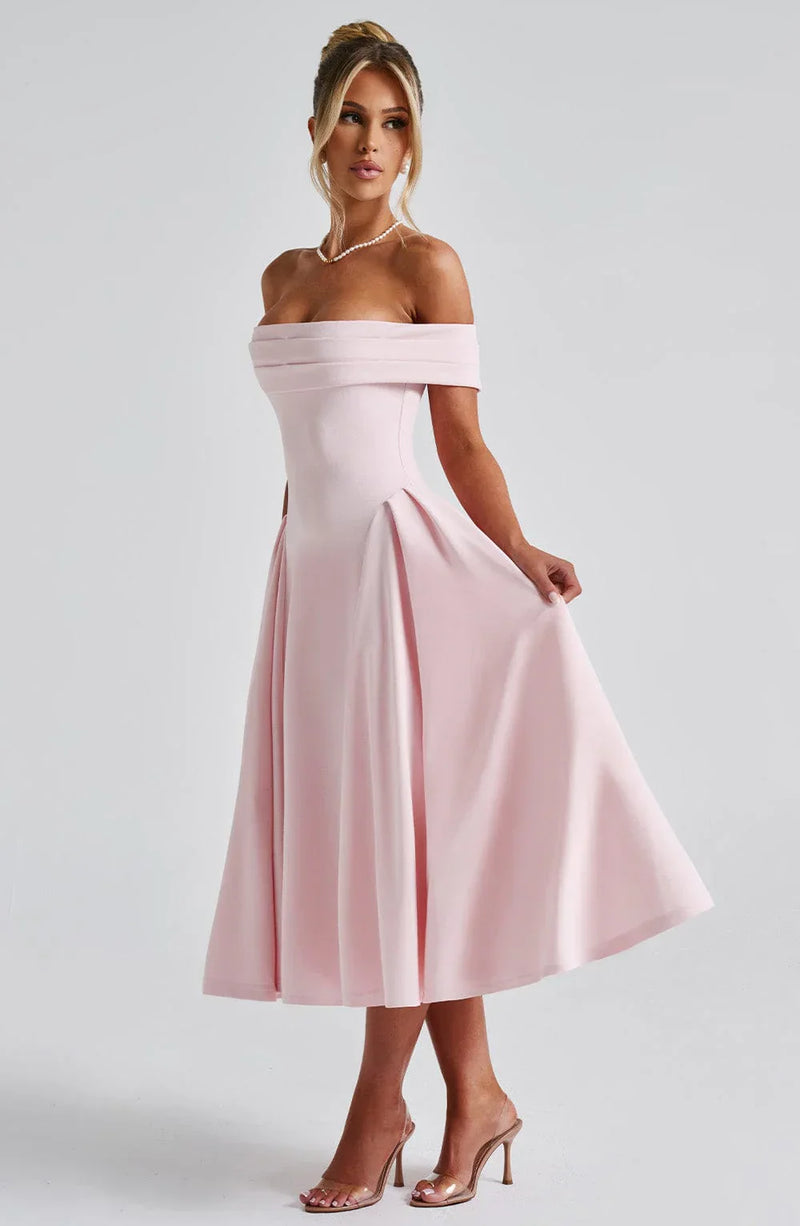 nevaé Effortlessly Elegant Midi Dress