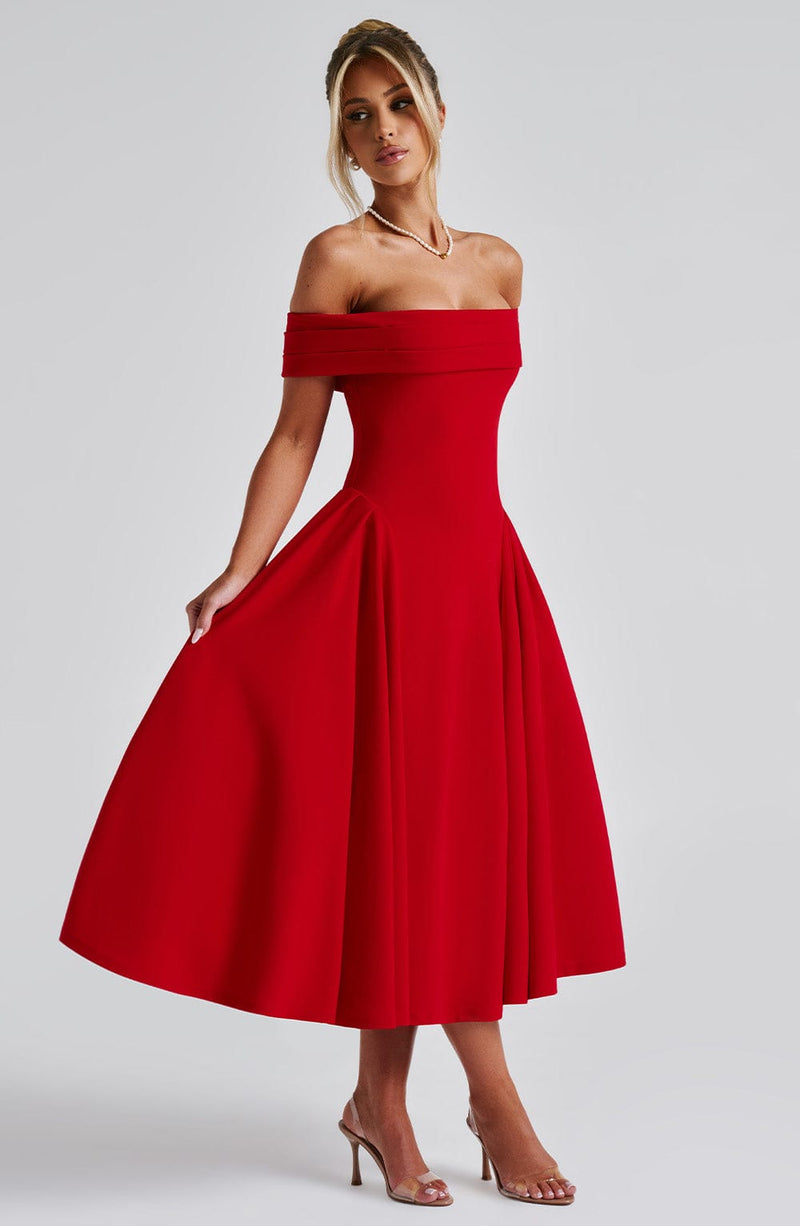 nevaé Effortlessly Elegant Midi Dress